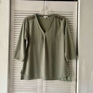 89th + Madison Olive V-Neck Women's Top